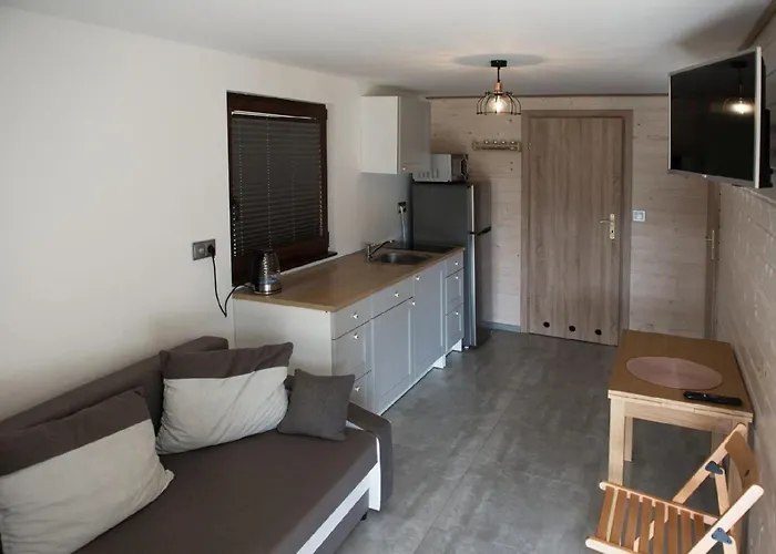 Pod Jarzebina منتزه العطل بورسك