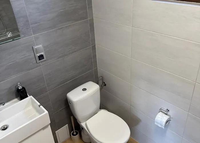 Pod Jarzebina منتزه العطل *